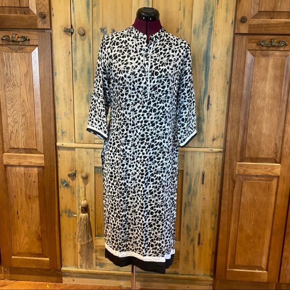 Black & White Tunic Dress - Picture 3 of 4